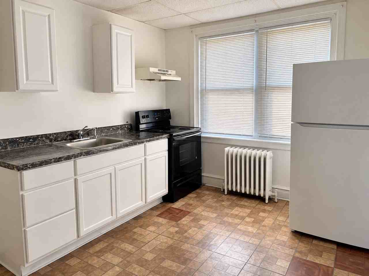 1863 Haworth St - Photo 2 of 5