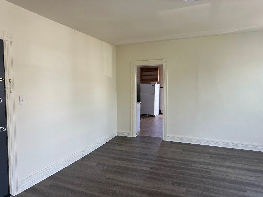 323 Main St #3 - Photo 5 of 7