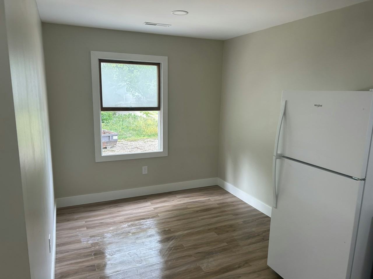 210 South Eaton Street, Unit 8 - Photo 3 of 8