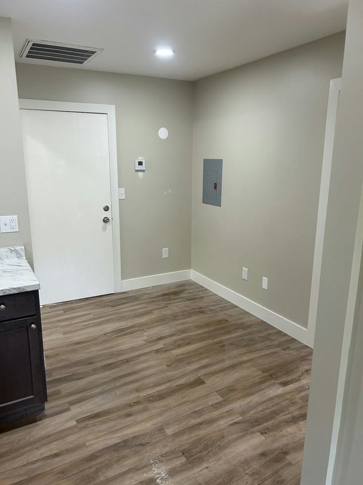 210 South Eaton Street, Unit 8 - Photo 4 of 8