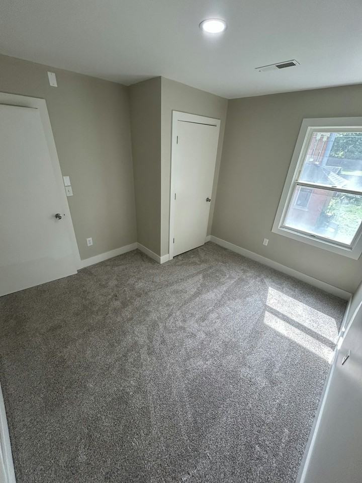 210 South Eaton Street, Unit 8 - Photo 6 of 8