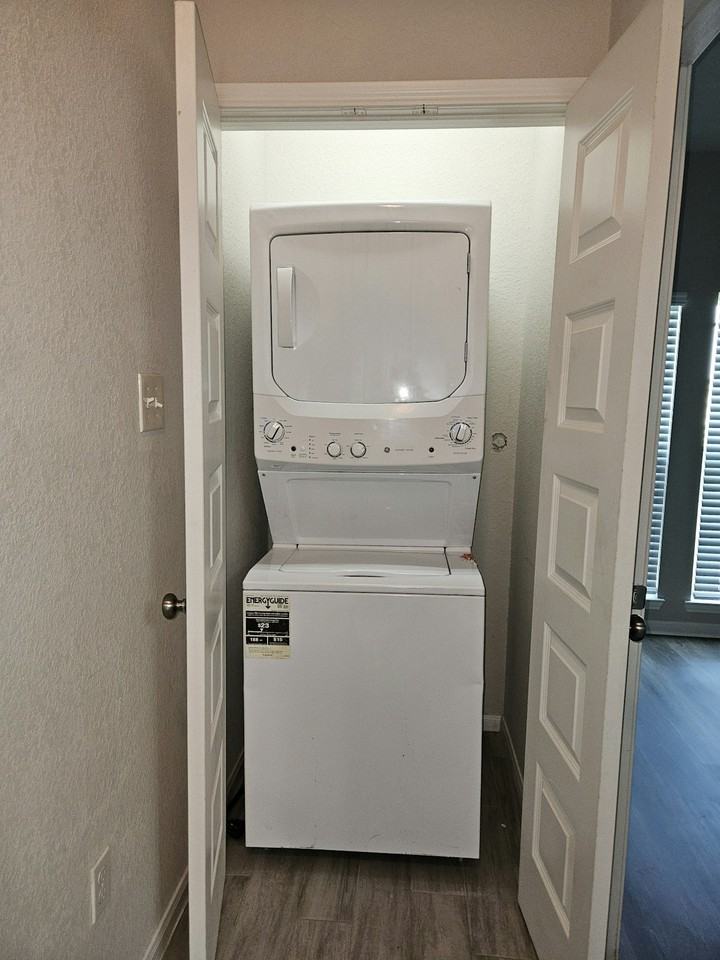 4801 Wenda Street, Unit A - Photo 7 of 11