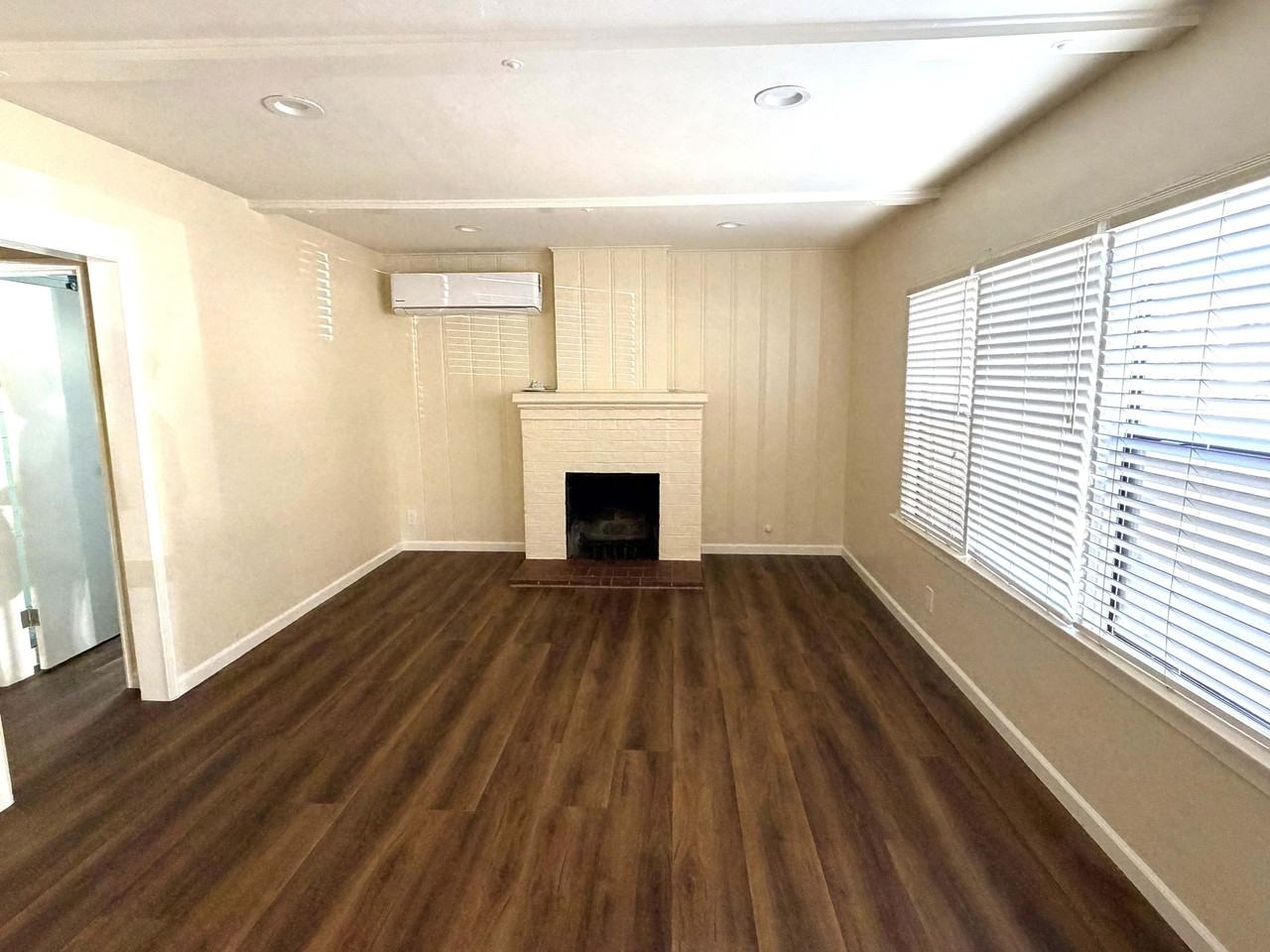 21 59th Pl #1 - Photo 2 of 13