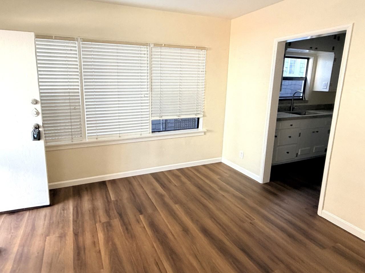 21 59th Pl #1 - Photo 3 of 13