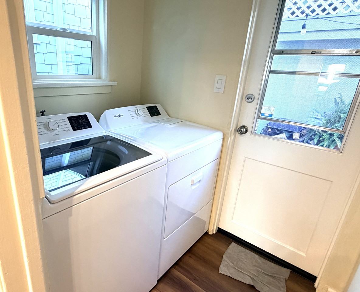 21 59th Pl #1 - Photo 5 of 13
