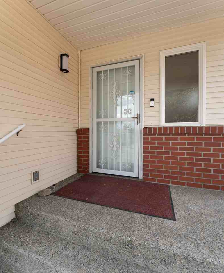 8843 39th Ave S Seattle WA 98118 #1 - Photo 3 of 43