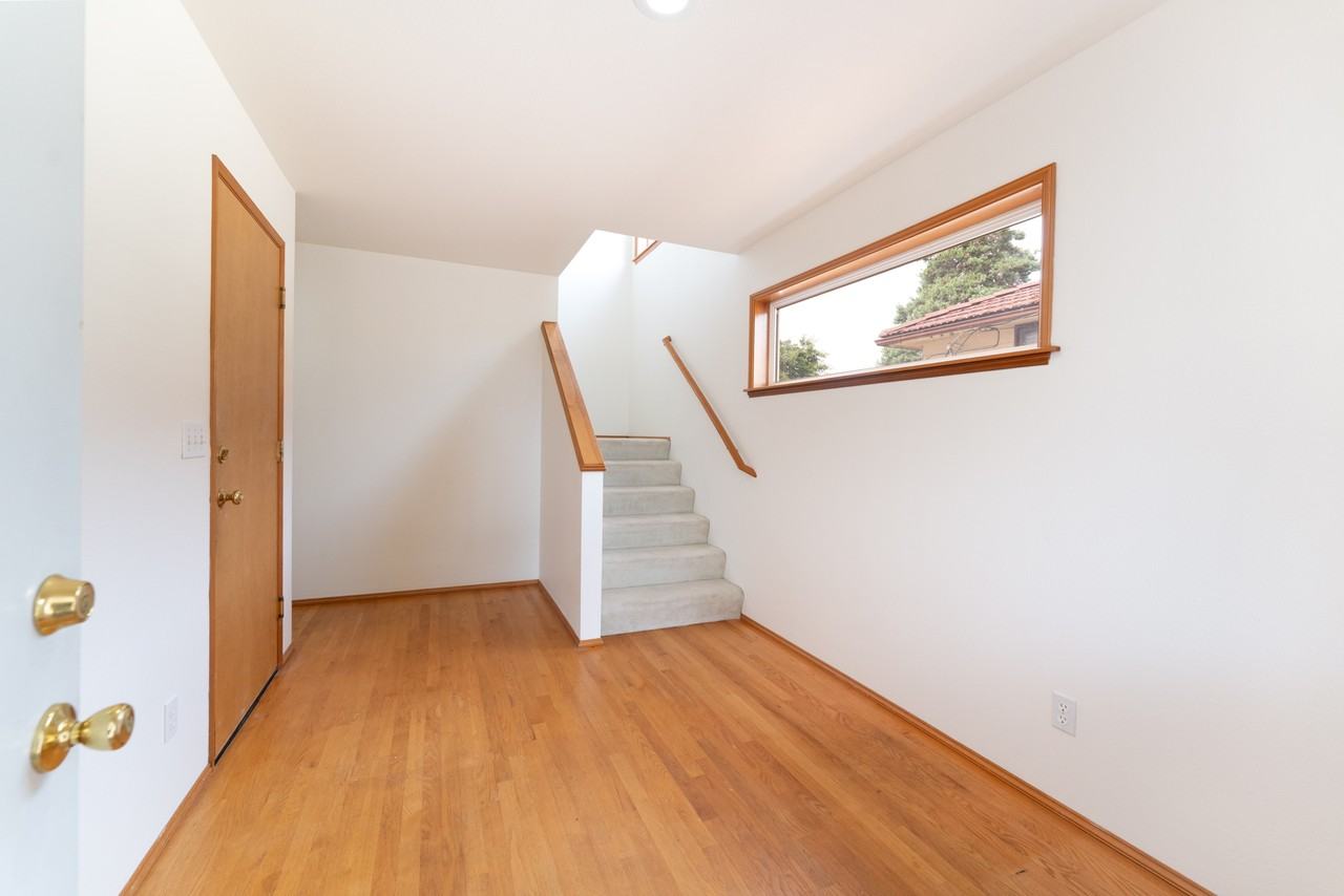 8843 39th Ave S Seattle WA 98118 #1 - Photo 4 of 43