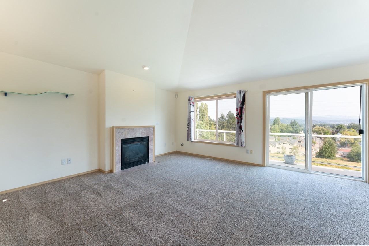 7972 39th Ave S Seattle WA 98118 #1 - Photo 4 of 50