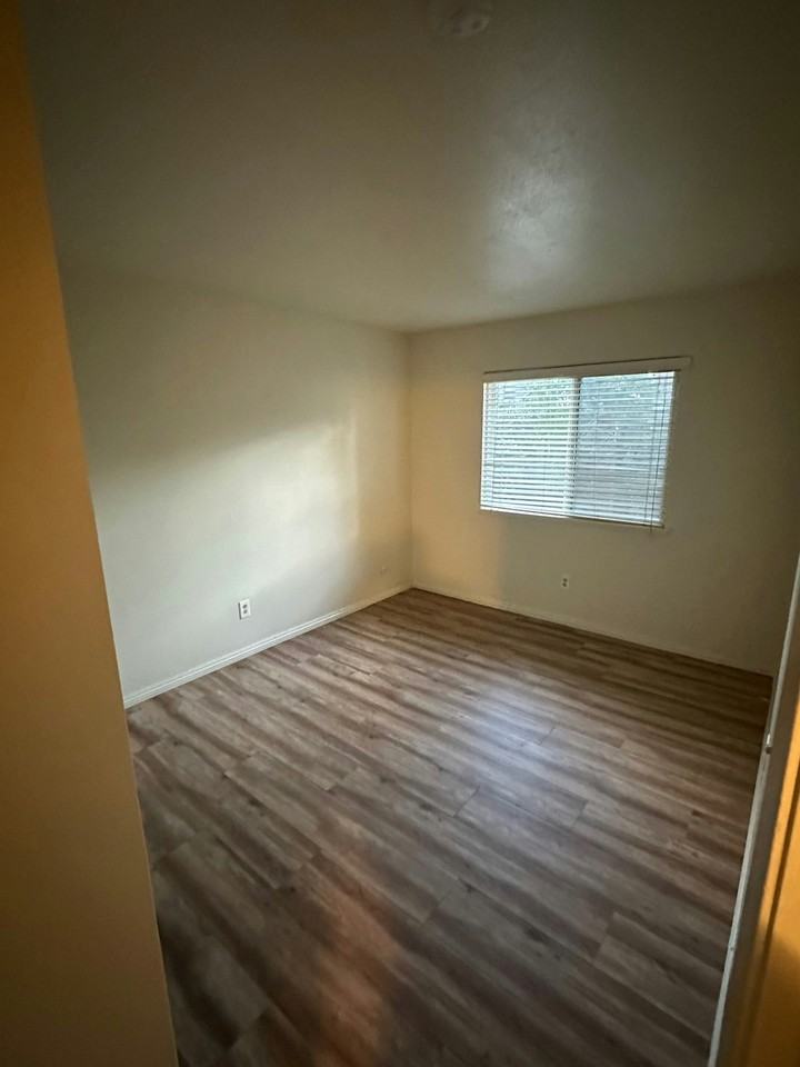 2742 Mendonca Drive - Photo 2 of 18