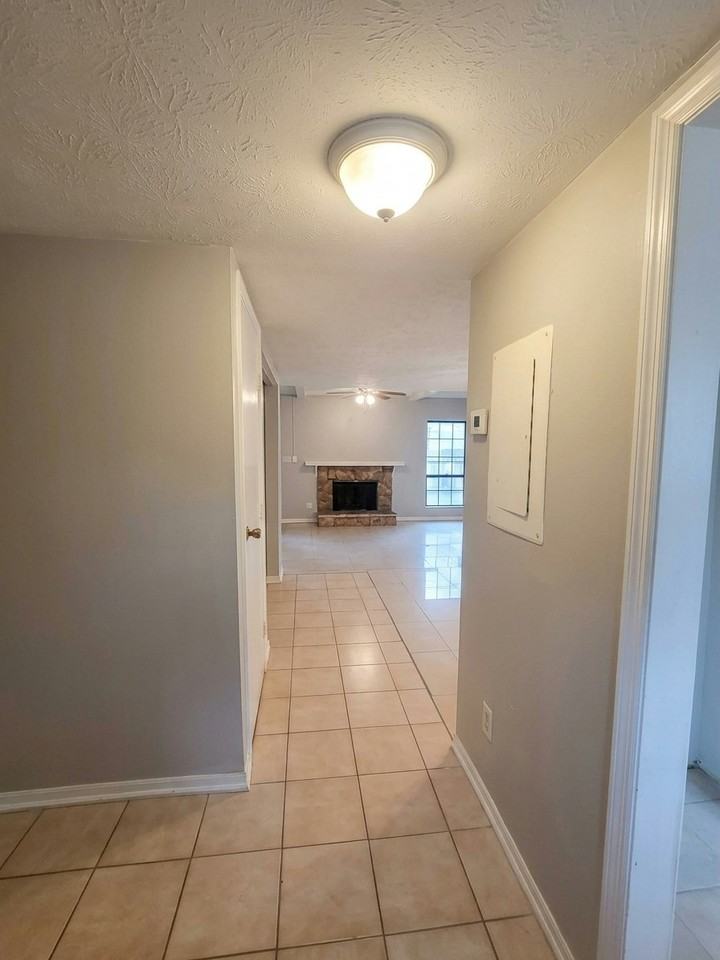 6427 Woodstone Way - Photo 2 of 13