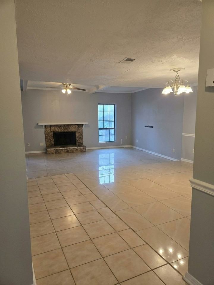 6427 Woodstone Way - Photo 3 of 13