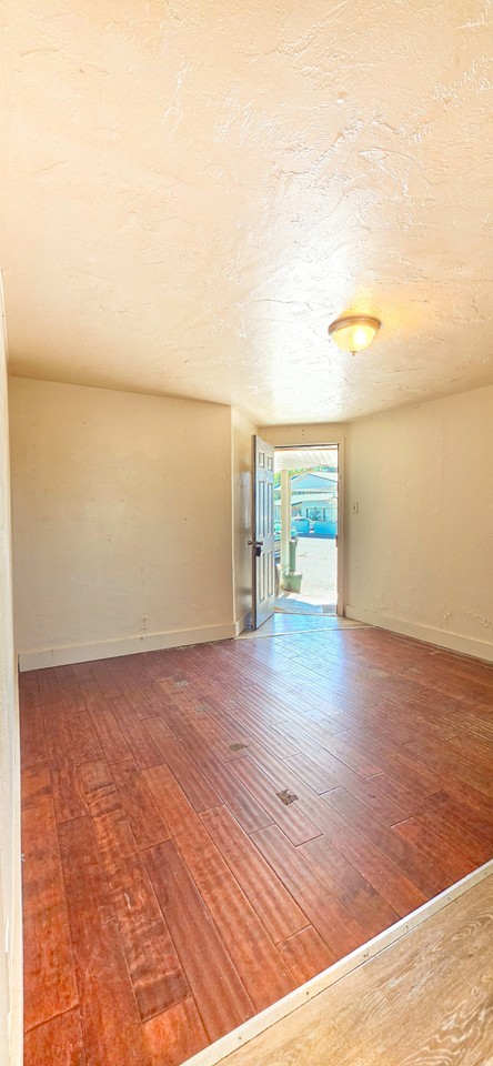 1375 South Broadway Street - Photo 7 of 9