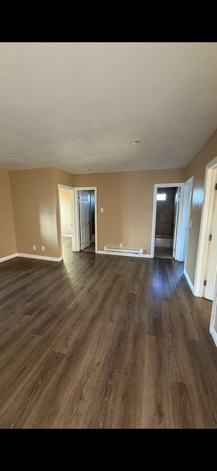 3737 Whiteside Street - Photo 5 of 5