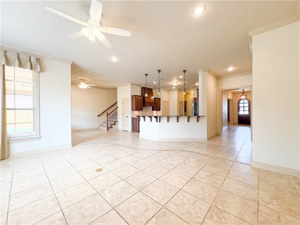 3778 Prince Philipe St - Photo 2 of 36