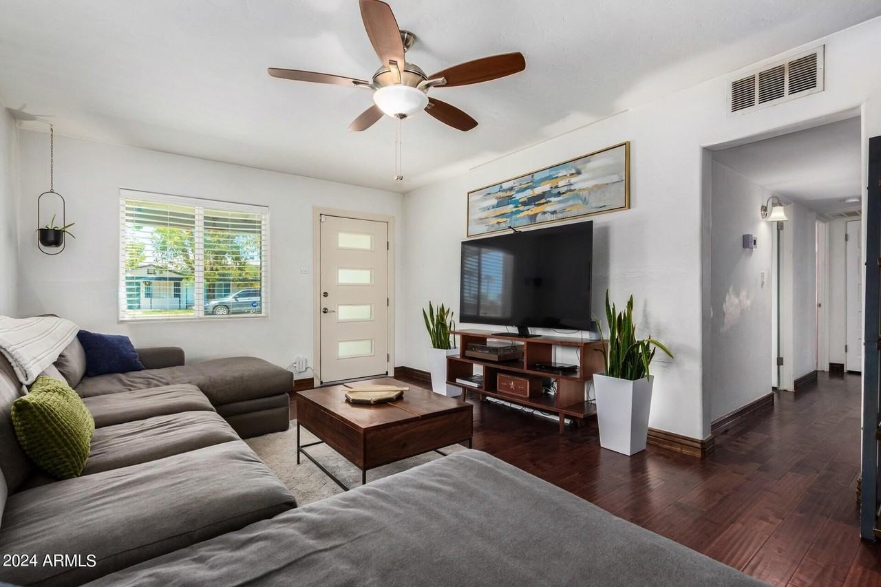 1103 E Georgia Ave - Photo 4 of 50