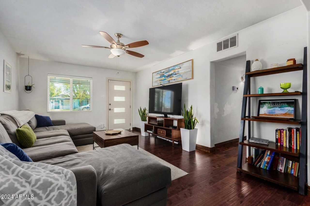 1103 E Georgia Ave - Photo 6 of 50