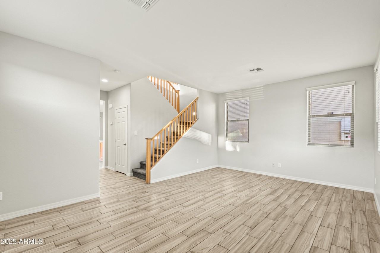 14772 W Riviera Dr - Photo 4 of 38