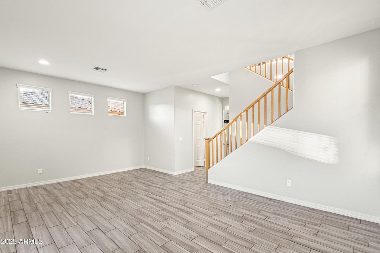 14772 W Riviera Dr - Photo 5 of 38