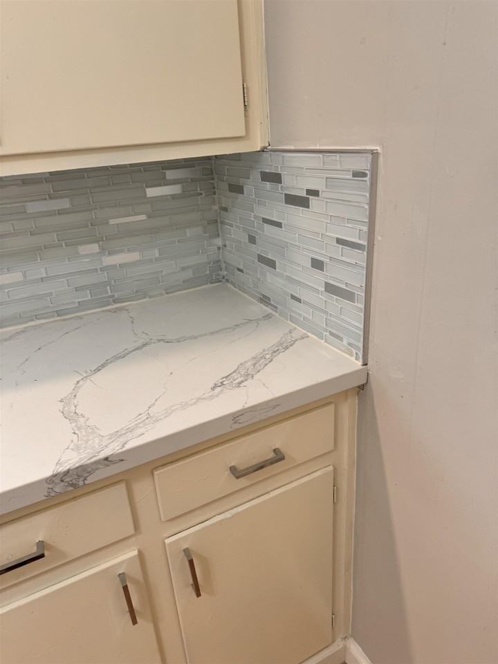 173 Briggs St - Photo 5 of 18