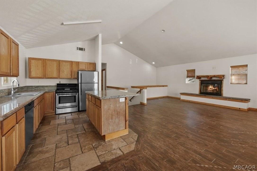 432 Chip O Wood Ln - Photo 5 of 32