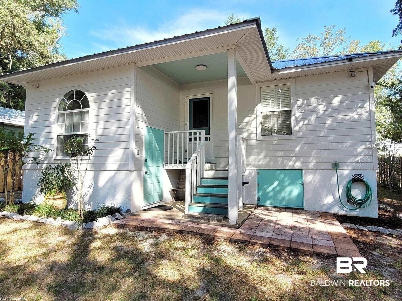 5255 Pine Rd - Photo 5 of 35