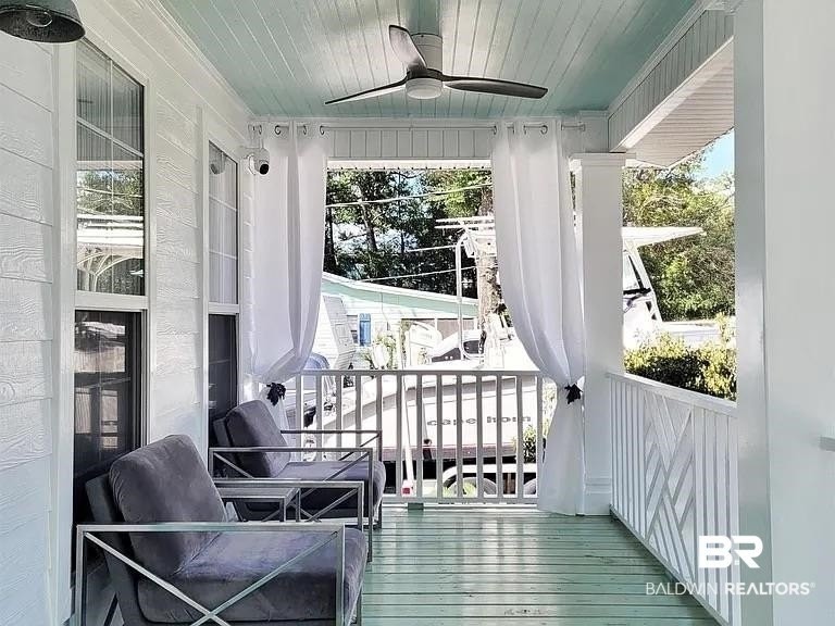 5255 Pine Rd - Photo 6 of 35