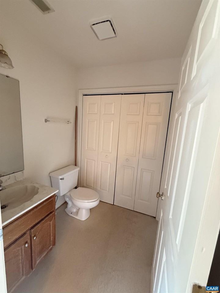 2319 Finch Ct - Photo 6 of 20