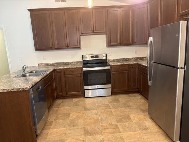 7618 Bonnie Dr - Photo 3 of 10