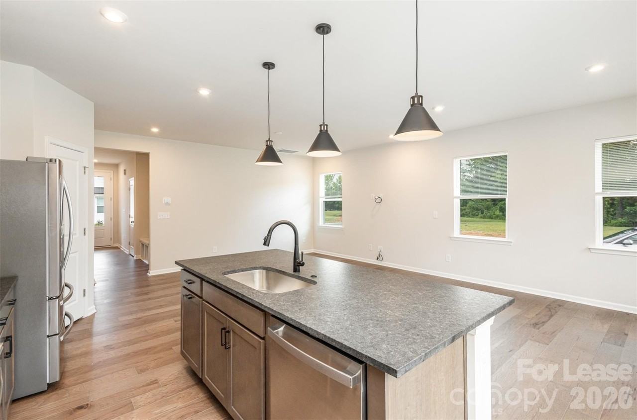 3103 Hutton Gardens Ln - Photo 6 of 23