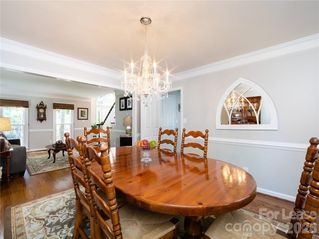 11005 Stonepath Ln - Photo 4 of 17