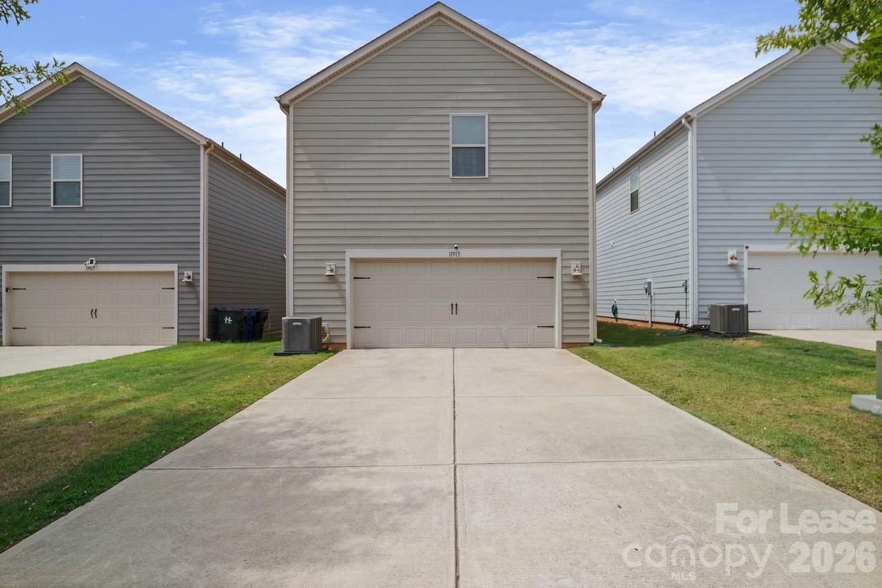 11913 Silverheel Ln - Photo 6 of 45