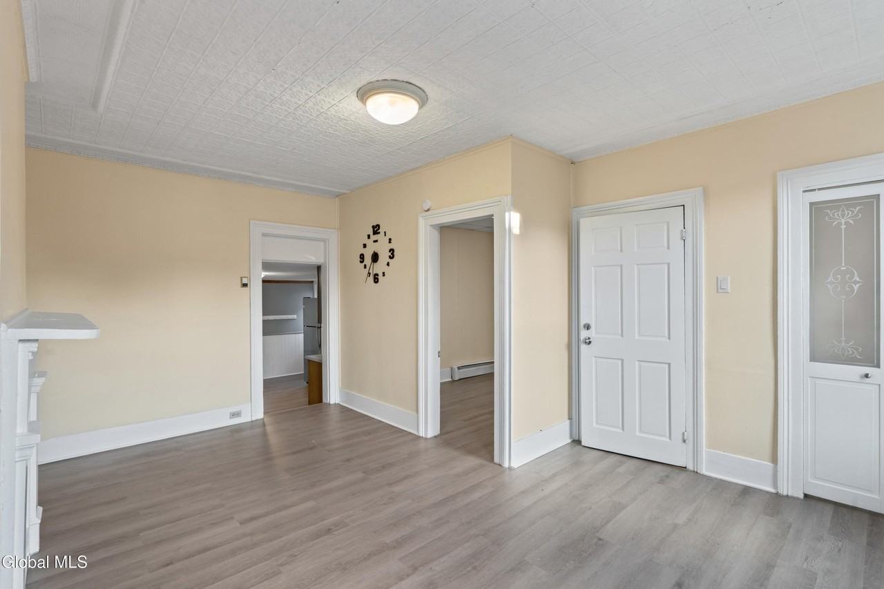 1524 5th Ave #2ndFL - Photo 5 of 21