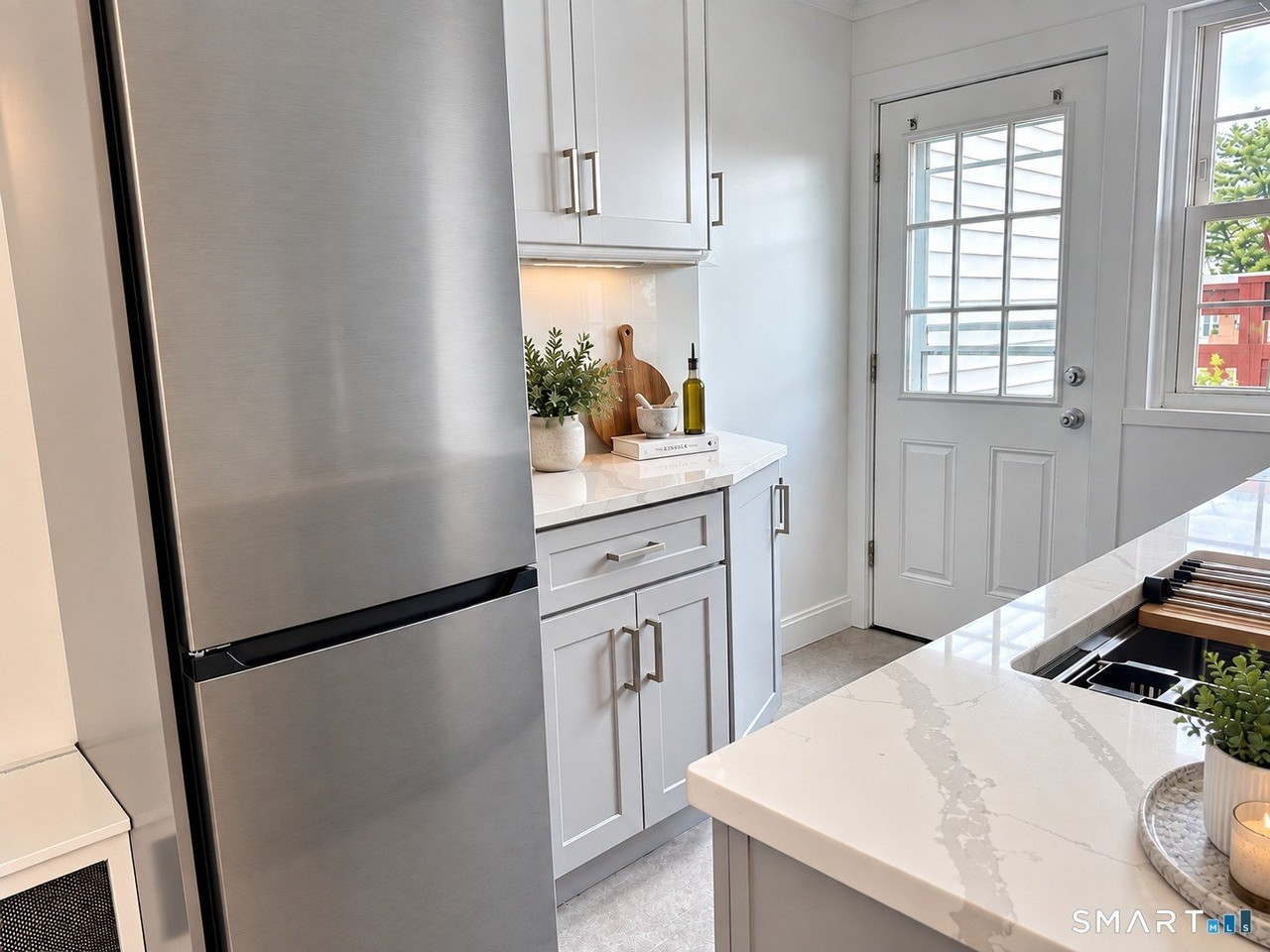 30 Revere Dr #3 - Photo 5 of 25