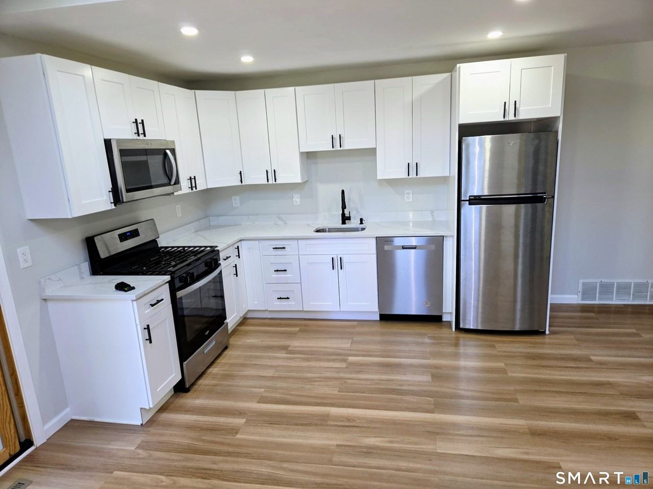 585 Horton Hill Rd