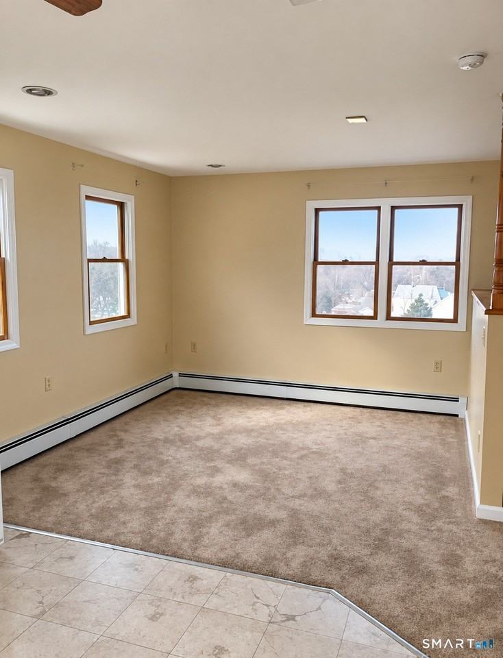 92 Sunny Meadow Rd - Photo 5 of 8