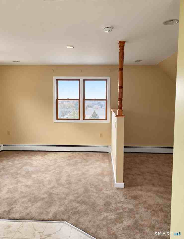 92 Sunny Meadow Rd - Photo 6 of 8