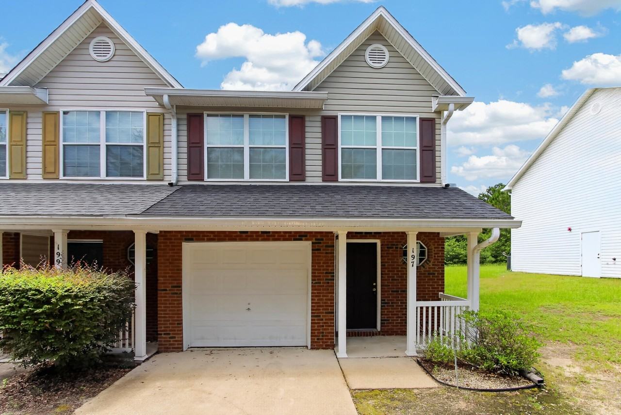 197 Swaying Pine Ct