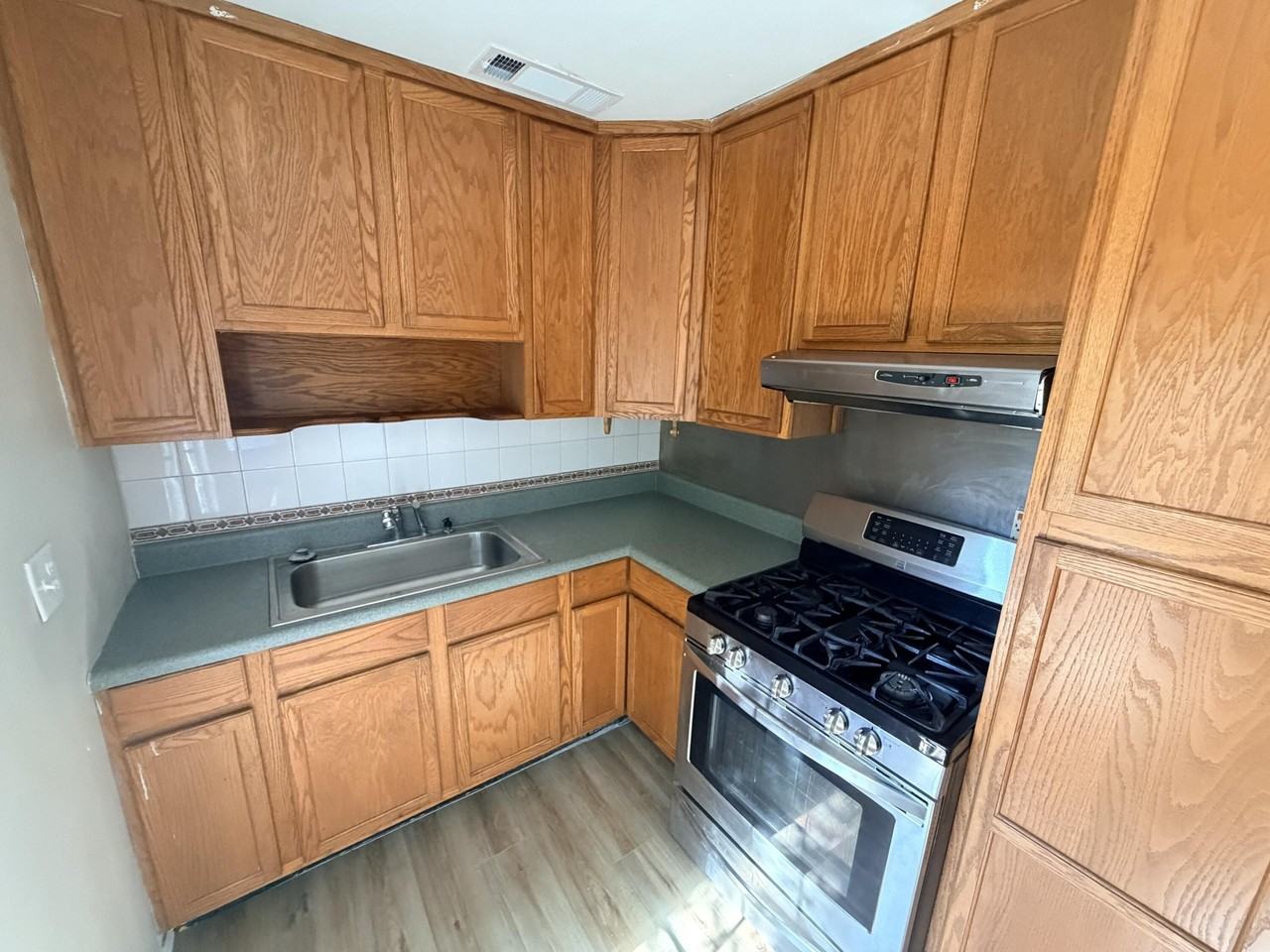 45 Laurie Dr Ne - Photo 3 of 15