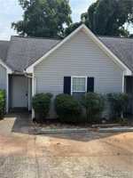 featured image of 211 Mineral Springs Ct #B