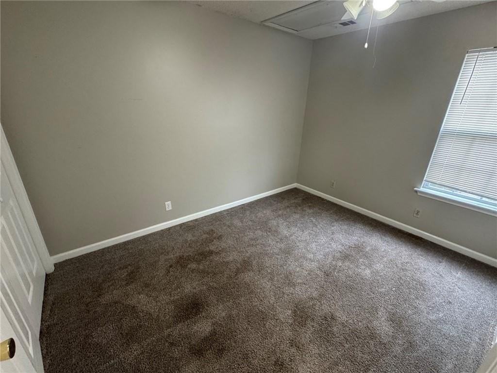 211 Mineral Springs Ct #B - Photo 4 of 8