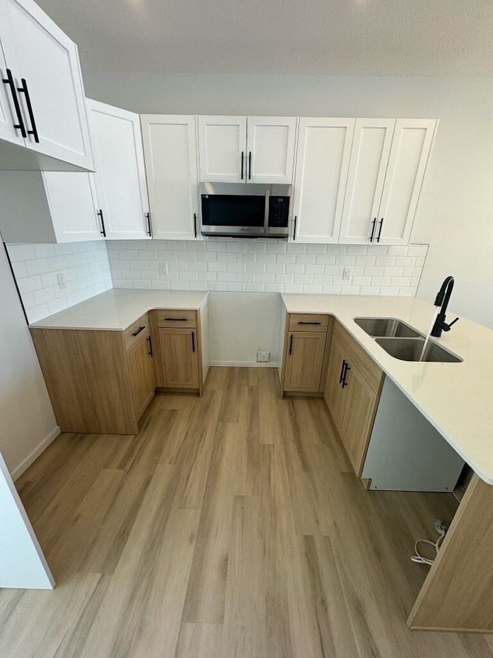 2803 192 St Nw - Photo 2 of 20