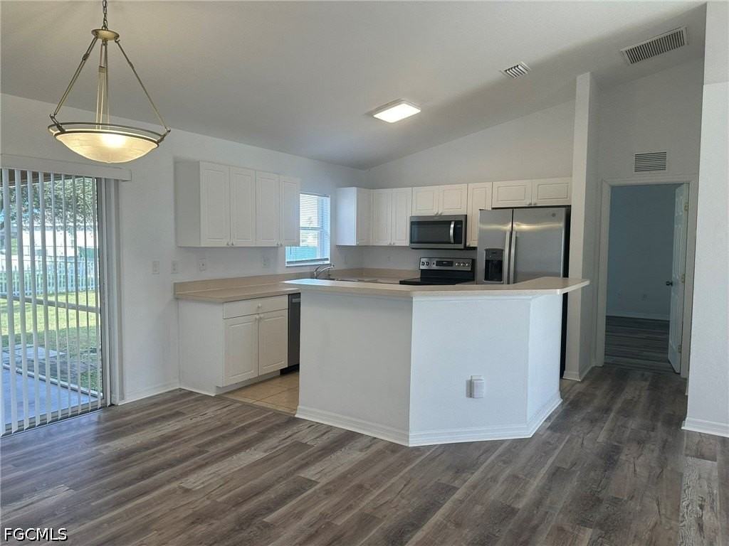 2148 Nw 21st Pl - Photo 7 of 26