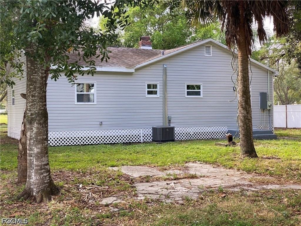 2371 Lafayette St - Photo 2 of 32