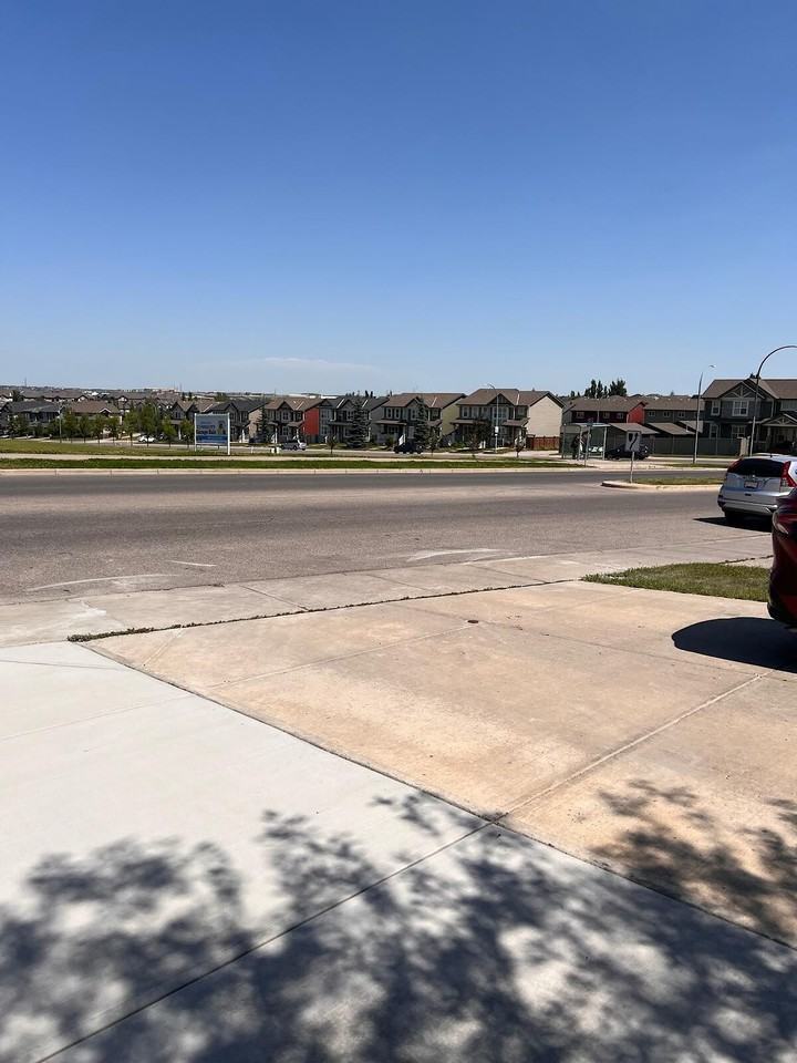 1581 Hidden Creek Way Nw - Photo 3 of 14