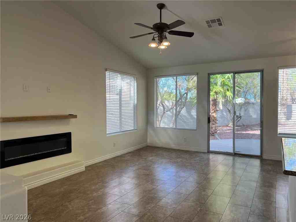 1953 Kachina Mountain Dr - Photo 2 of 10