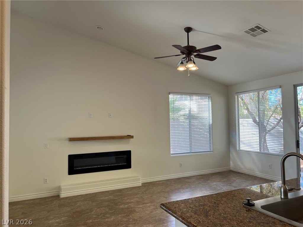 1953 Kachina Mountain Dr - Photo 5 of 10