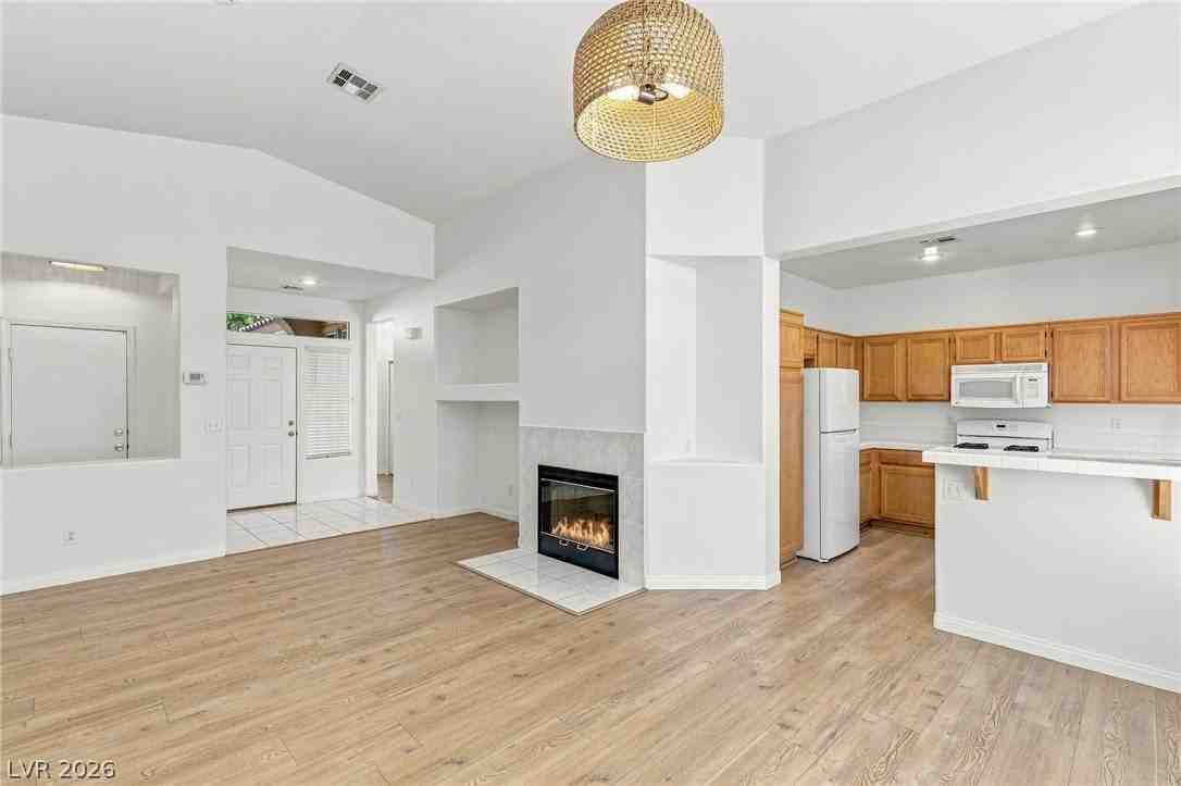 10521 Angel Dreams Ave - Photo 5 of 36