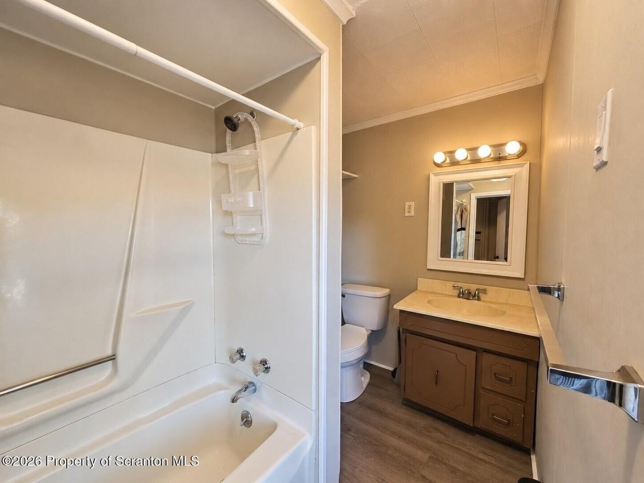 2510 Boulevard Ave #2ndFL - Photo 6 of 13