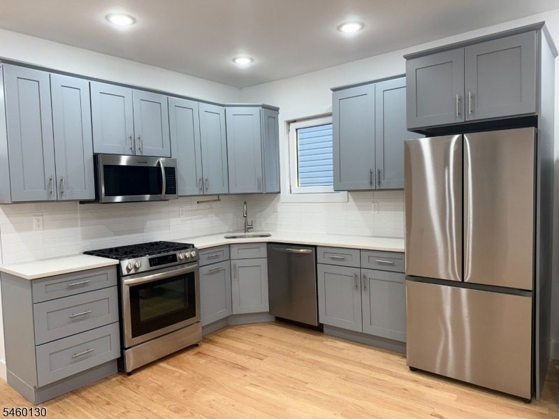 492 S 20th St #1 - Photo 4 of 14