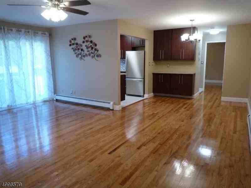 44 Deanna Dr #127 - Photo 4 of 15